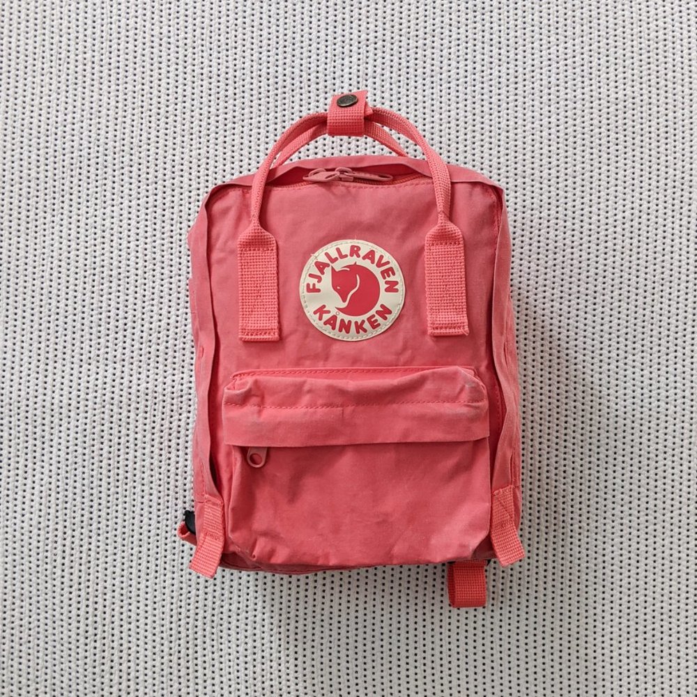 Fjallraven Kanken Mini Backback